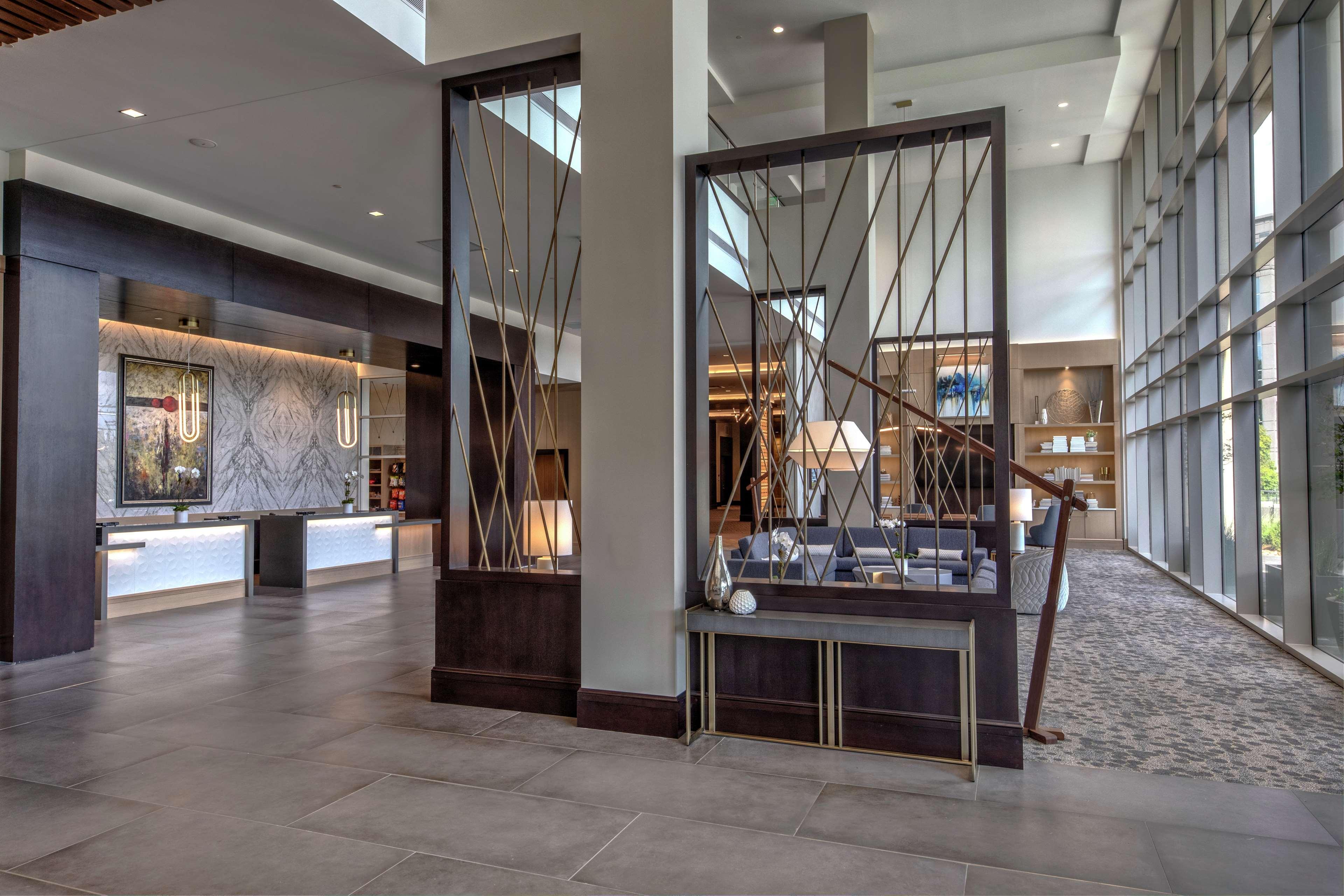Отель Hilton Franklin Cool Springs Экстерьер фото