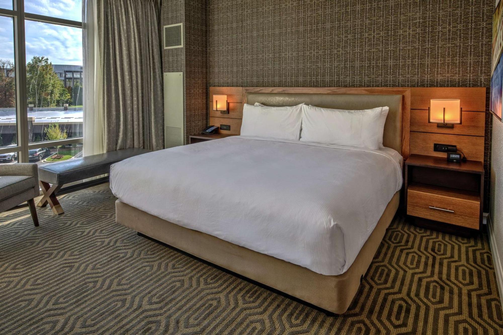 Отель Hilton Franklin Cool Springs Экстерьер фото
