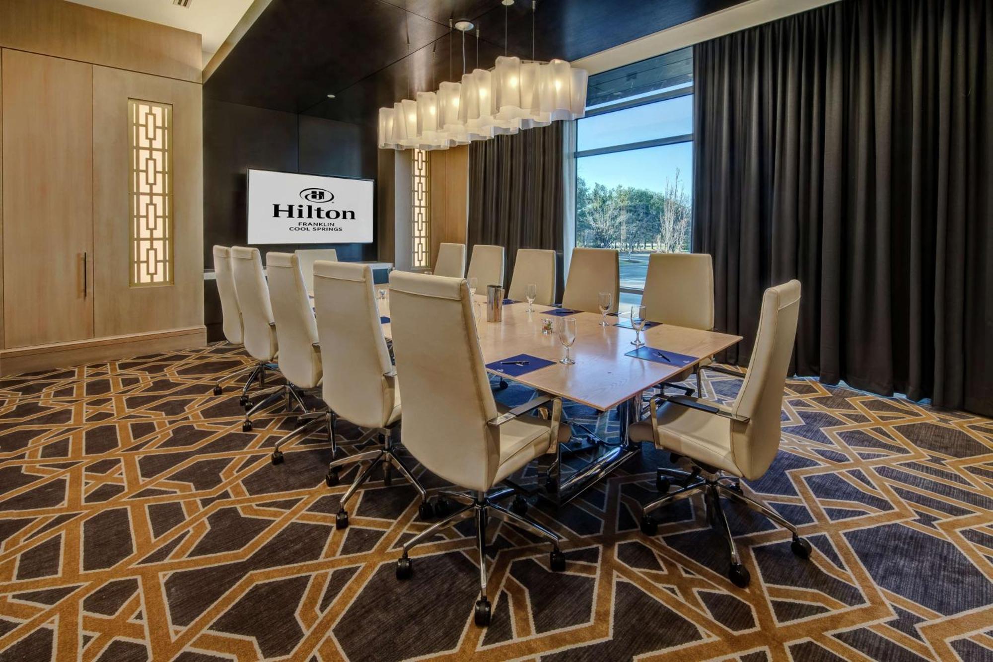 Отель Hilton Franklin Cool Springs Экстерьер фото
