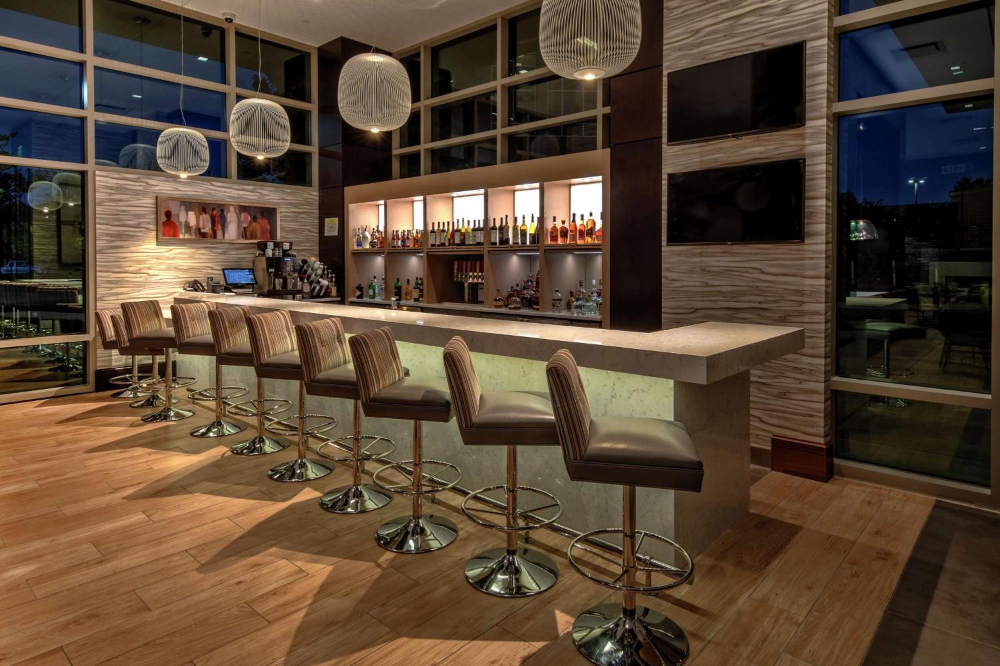 Отель Hilton Franklin Cool Springs Экстерьер фото