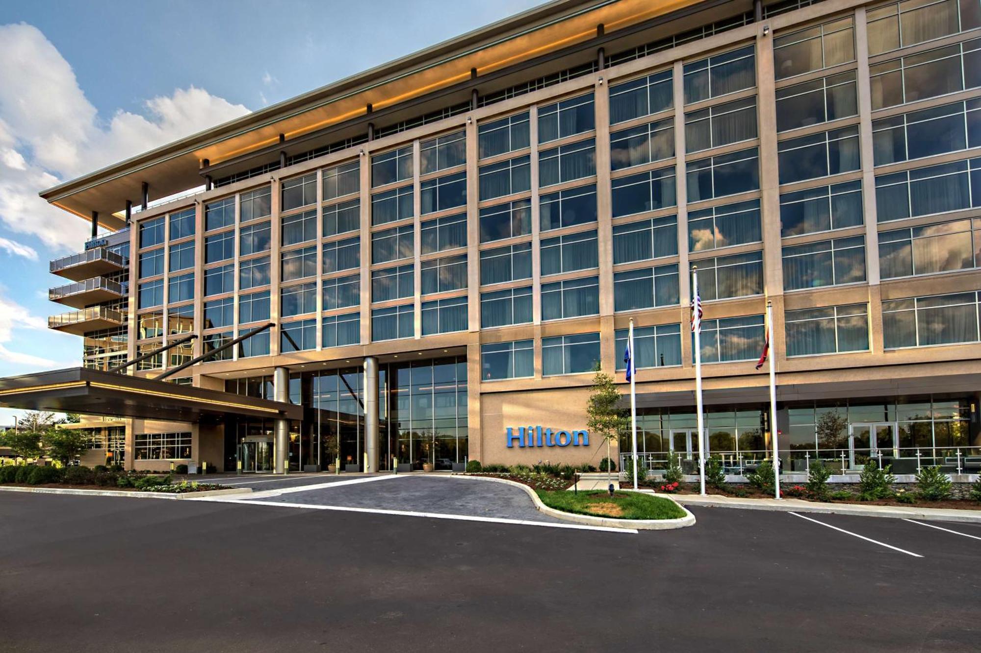 Отель Hilton Franklin Cool Springs Экстерьер фото